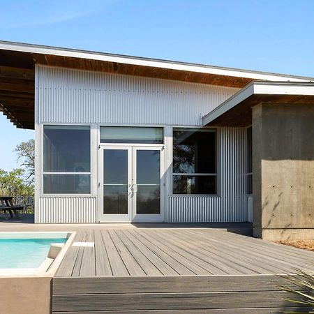 Lazo House - Riverfront With Overlooking Llano River Esterno foto