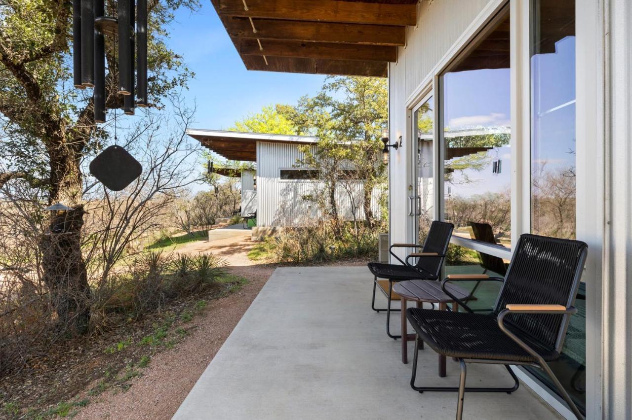 Lazo House - Riverfront With Overlooking Llano River Esterno foto
