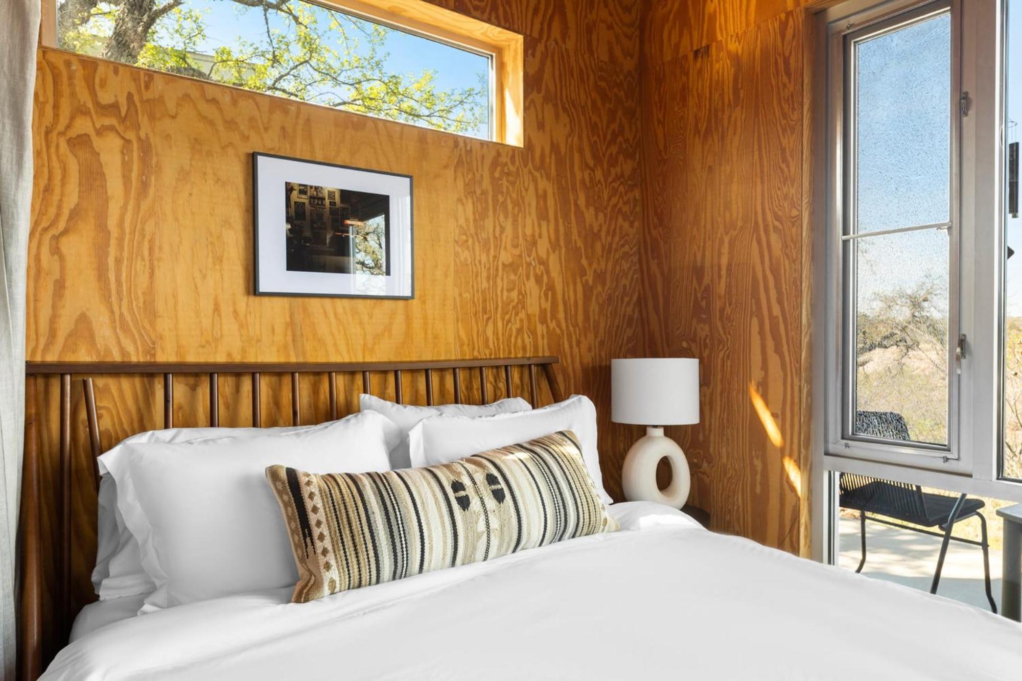 Lazo House - Riverfront With Overlooking Llano River Esterno foto